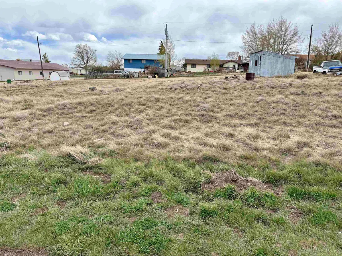 807 W Saratoga Avenue, Saratoga, WY 82331 - #1