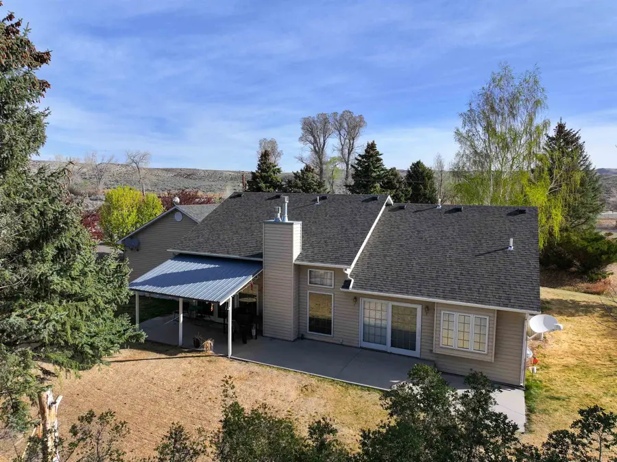 6659 Riverview Rd, Riverton, WY 82501 - #2