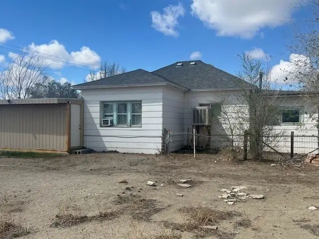 108 E 3rd ST, Shoshoni, WY 82649 - #2