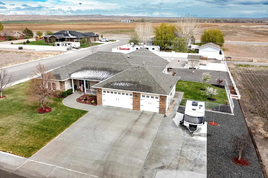 532 N Road 11, Worland, WY 82401 - #2