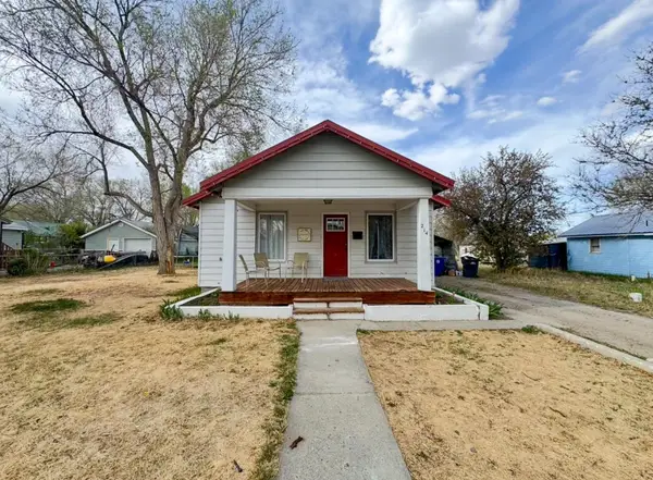 214 E Bell Avenue, Riverton, WY 82501