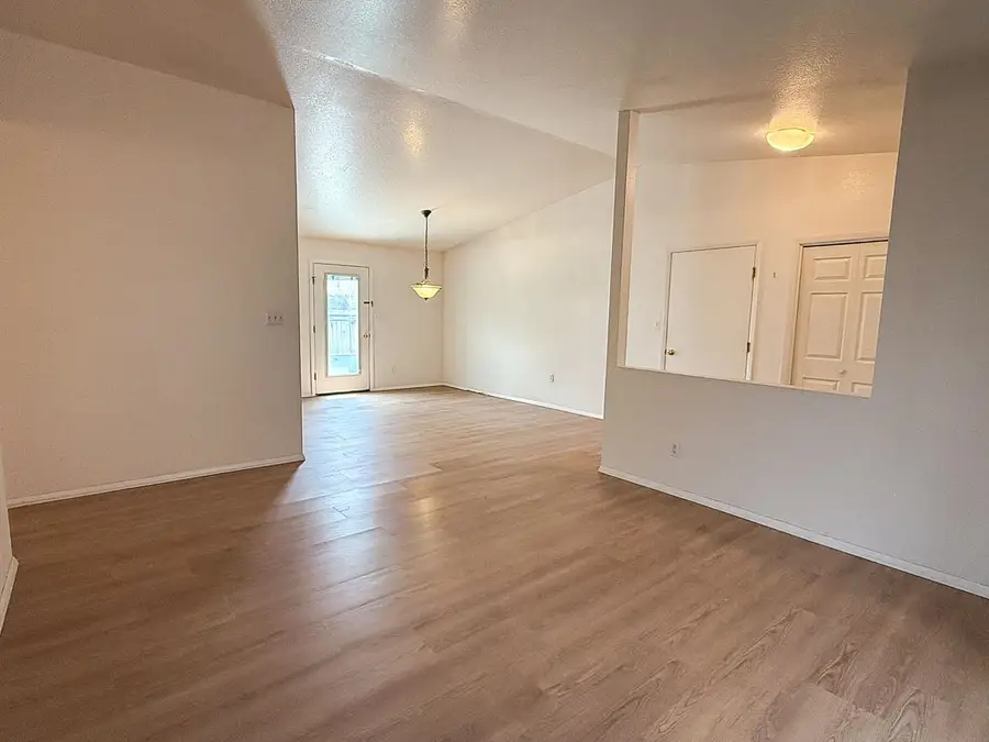 811 W Monroe Avenue, Riverton, WY 82501 - #3