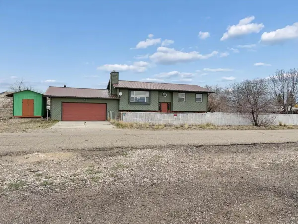 723 West Valley, La Barge, WY 83123