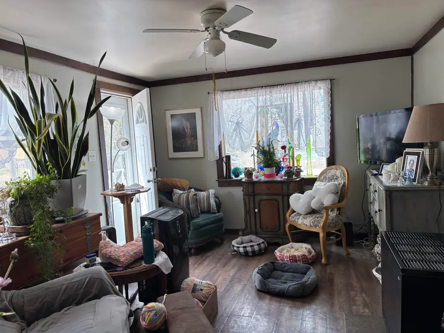 1317 High St Street, Torrington, WY 82240 - #3