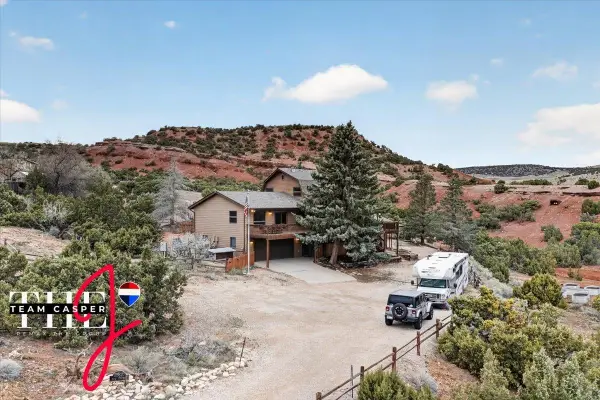 25870 Cedar Mesa Road, Alcova, WY 82620