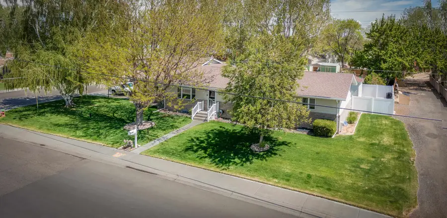 408 Hillcrest DR, Worland, WY 82401-9999 - #2