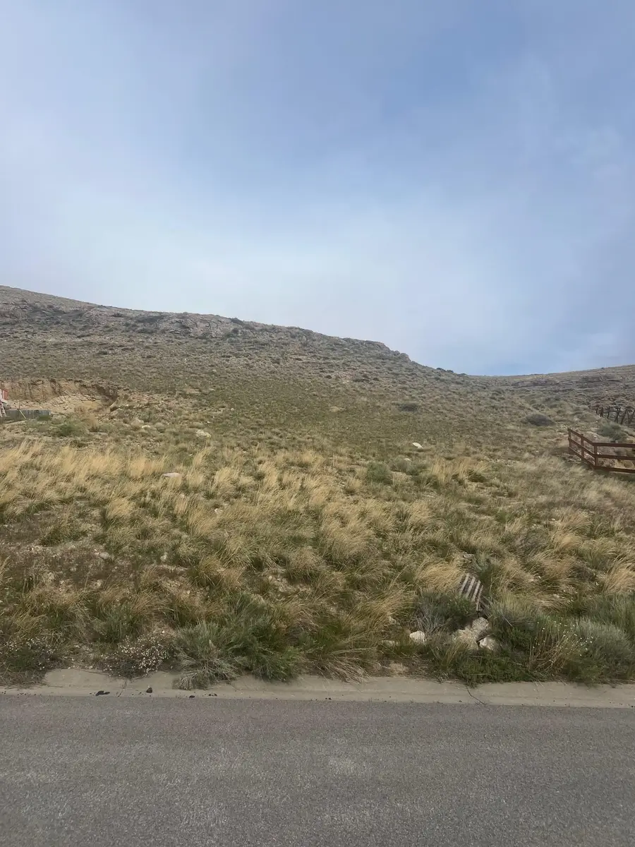 713 Scarlet Dr, Rawlins, WY 82301 - #2
