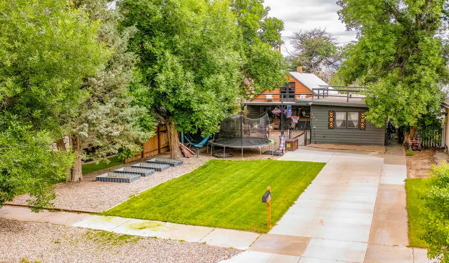909 Grace Avenue, Worland, WY 82401 - #2
