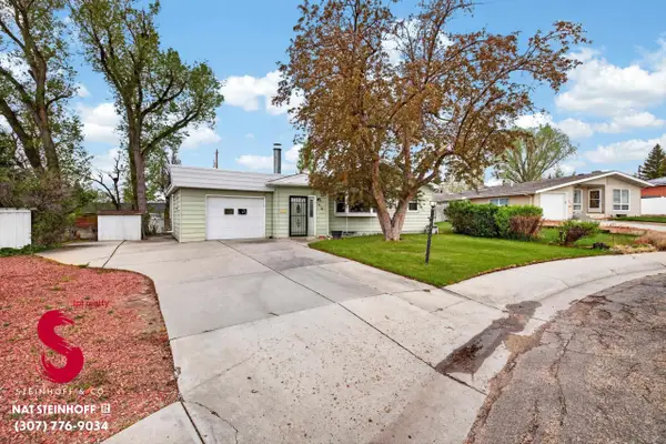 2705 E 11th St, Casper, WY 82609