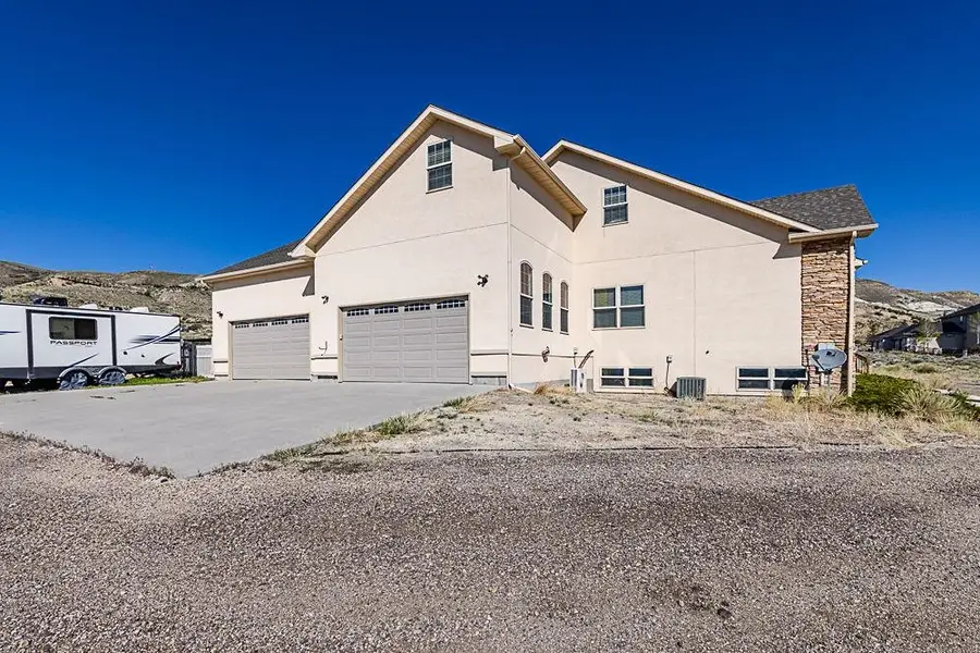 7 Beverly Hills Dr, Rock Springs, WY 82901 - #2