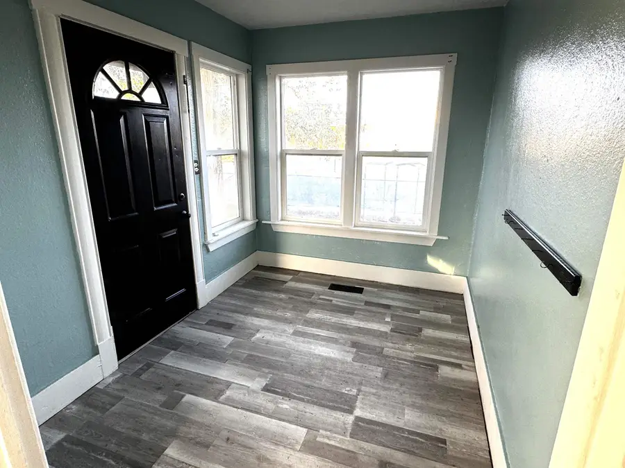 302 E 20th Avenue, Torrington, WY 82240 - #3