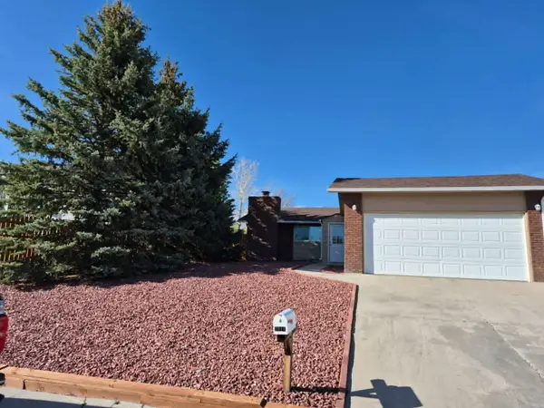 2016 Adobe Avenue, Douglas, WY 82633
