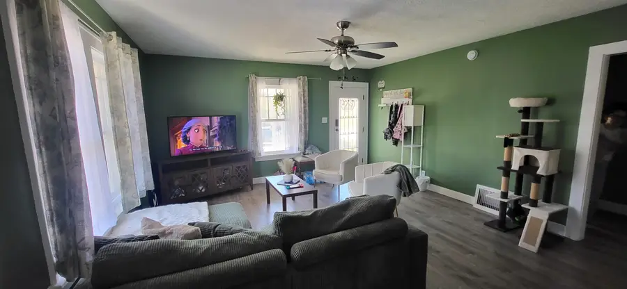 302 N 8th St, Sinclair, WY 82334 - #3