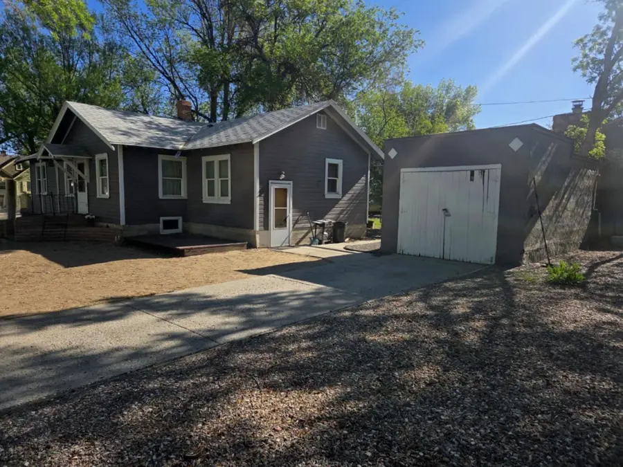 225 N 13th Street, Worland, WY 82401 - #3