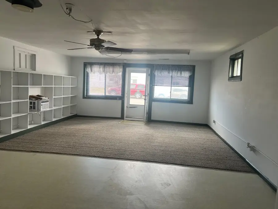 502 W State St, Rawlins, WY 82301 - #2