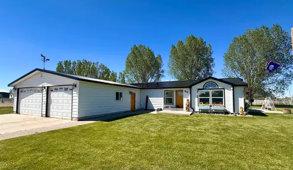 36 Mission Road, Riverton, WY 82501