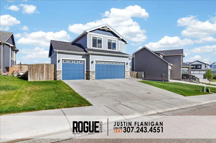 915 Dusty Terrace, Mills, WY 82604 - #2