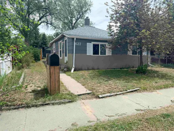 627 S 4th Street, Douglas, WY 82633