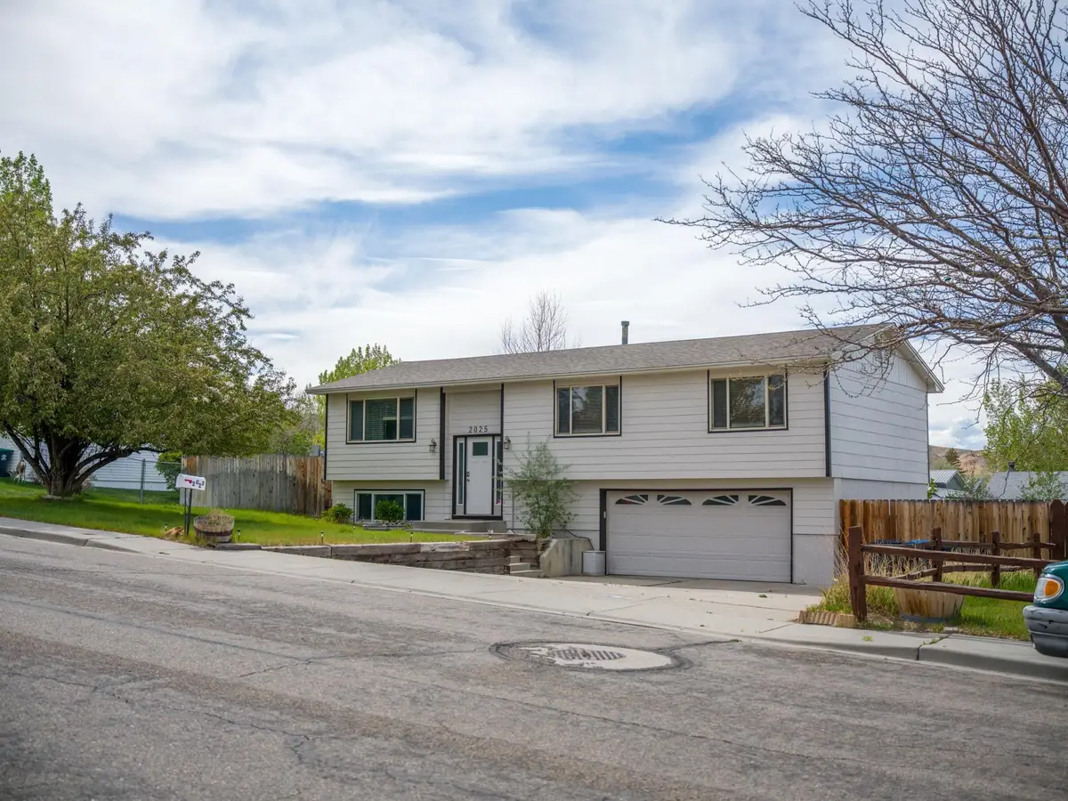 2025 Oklahoma Drive, Green River, WY 82935 - #1