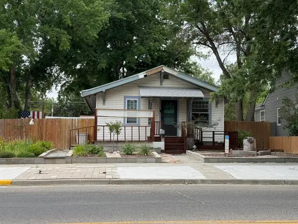 603 S 4th Street, Douglas, WY 82633