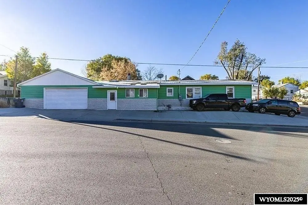 805 Walnut Street, Rock Springs, WY 82901 - #1