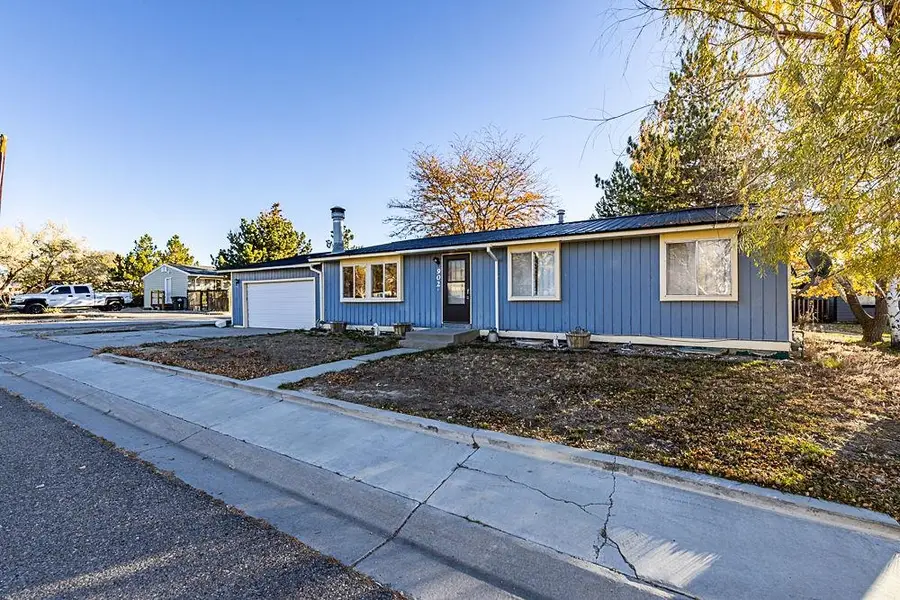 902 Valley Street, Rock Springs, WY 82901 - #2