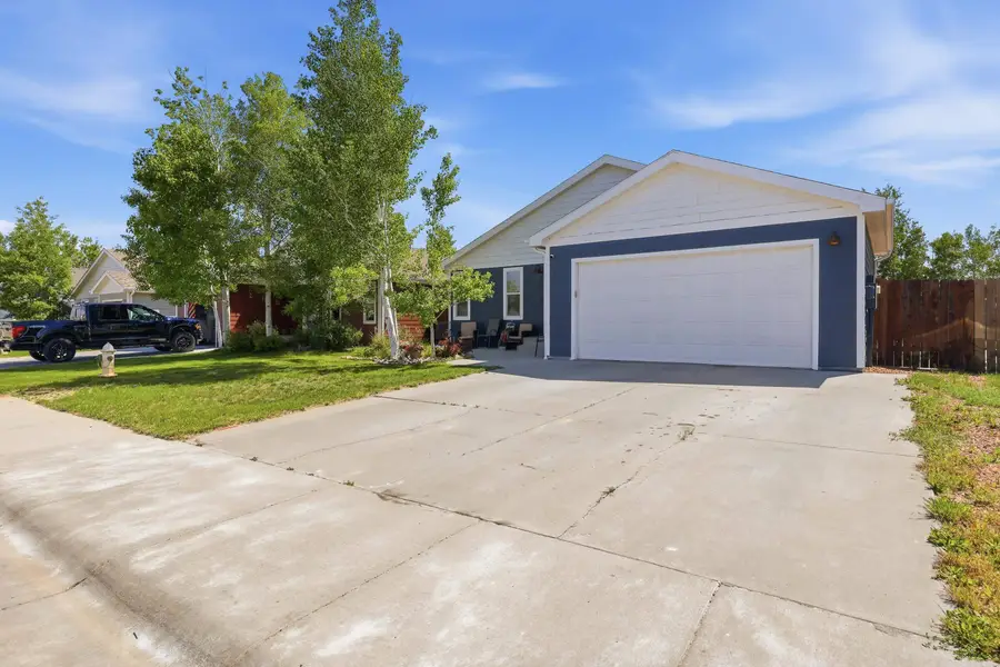 647 Bozeman Trail, Evansville, WY 82636 - #3