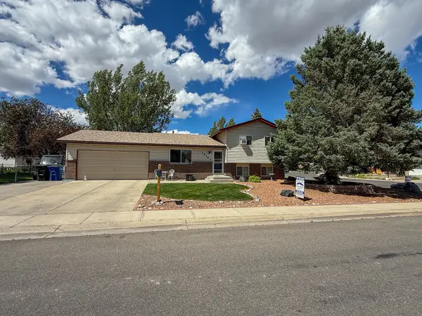1214 E Sunset Drive, Riverton, WY 82501