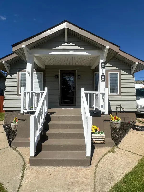 818 13th, Rawlins, WY 82301