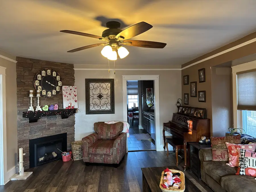 357 E 2nd North Street, Green River, WY 82935 - #2