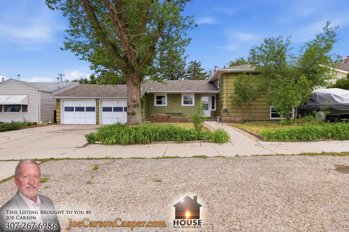 903 S McKinley St, Casper, WY 82601 - #1