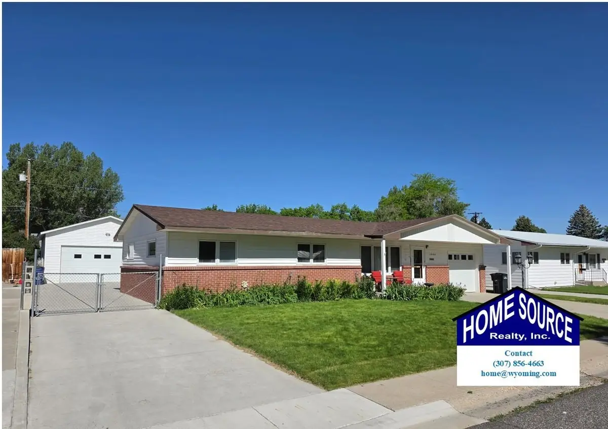 1006 Elk Dr, Riverton, WY 82501 - #1