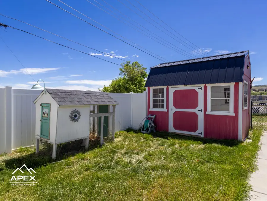 625 7th Street, Evanston, WY 82930 - #3