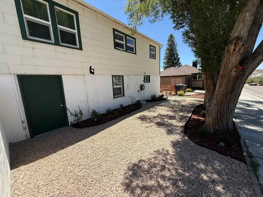 695 W 3rd North St, Green River, WY 82935 - #3
