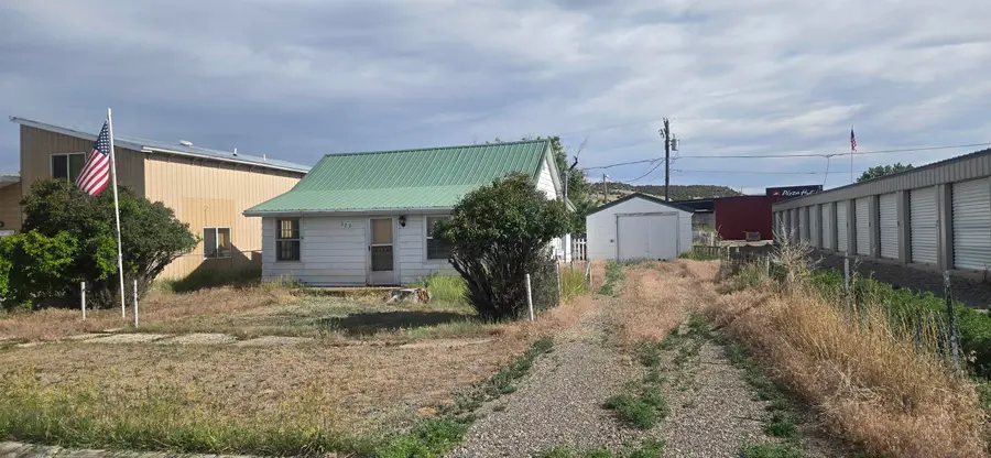 529 Washakie, Thermopolis, WY 82443 - #2