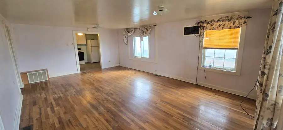 529 Washakie, Thermopolis, WY 82443 - #3