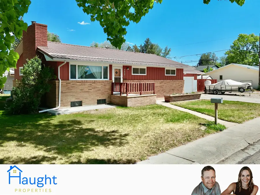 1102 Hamilton Street, Douglas, WY 82633 - #2