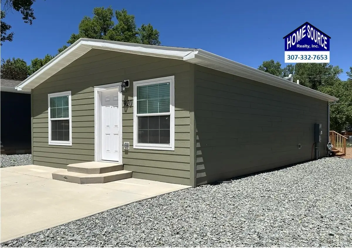 920 Lincoln Street, Lander, WY 82520 - #1