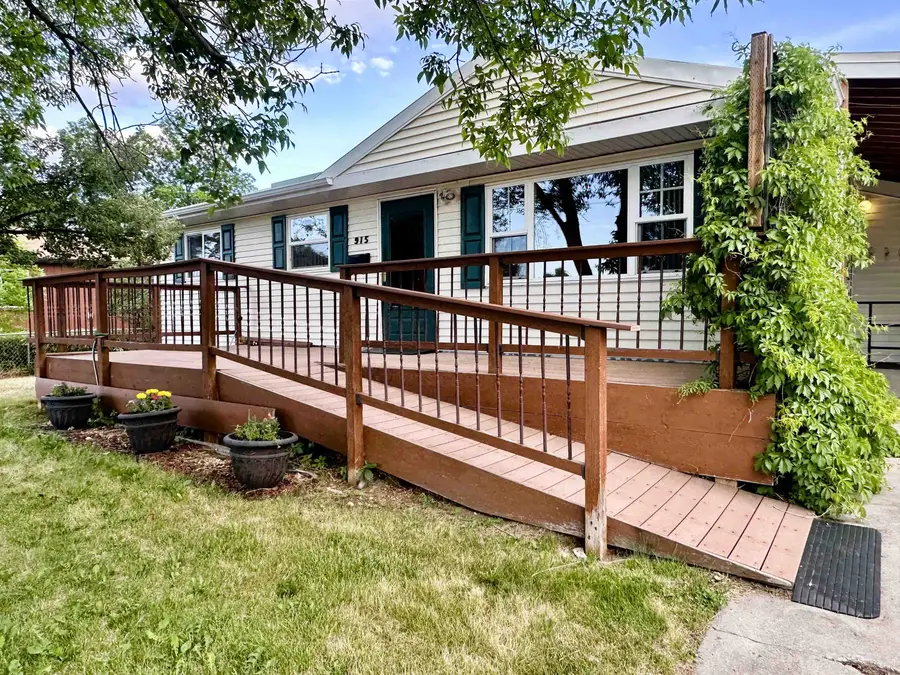 915 Black Boulevard, Lander, WY 82520 - #3