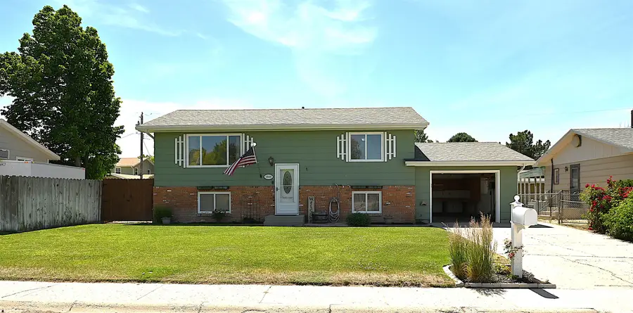 1808 Bower Avenue, Worland, WY 82401 - #3