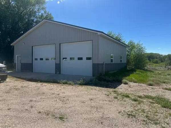 29 County Rd 648, Riverside, WY 82325