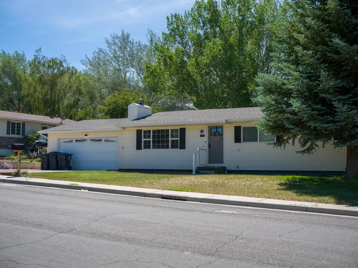 615 Hackberry Street, Green River, WY 82935 - #1