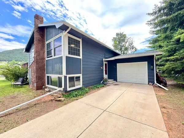 317 W Alabaster Street, Sundance, WY 82729