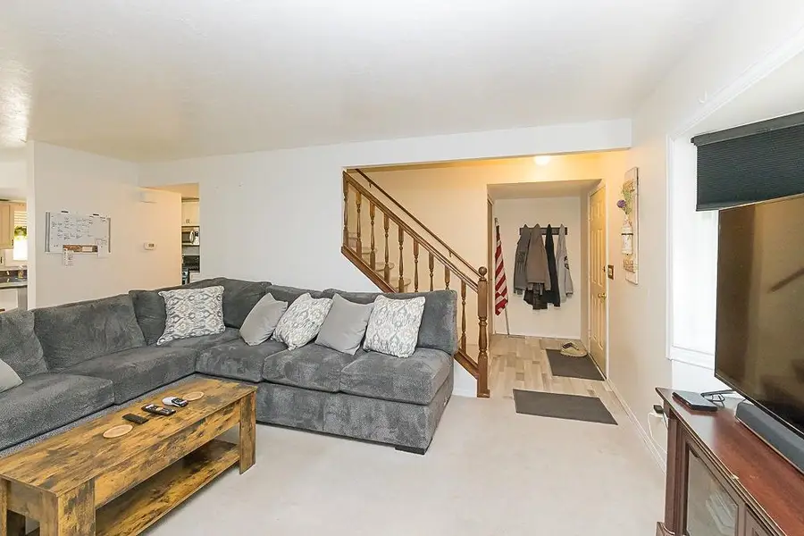 416 Monarch Cir, Rock Springs, WY 82901-4587 - #3