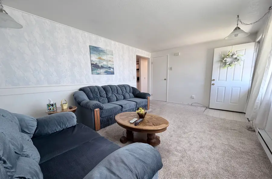 1206 Garnet, Kemmerer, WY 83101 - #3