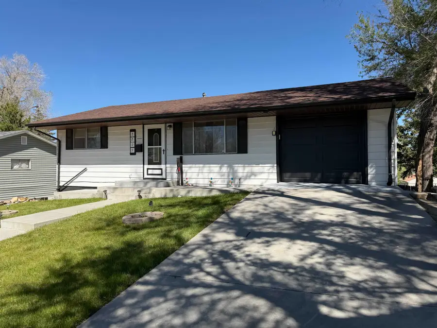 2215 S Washington Street, Casper, WY 82601 - #2
