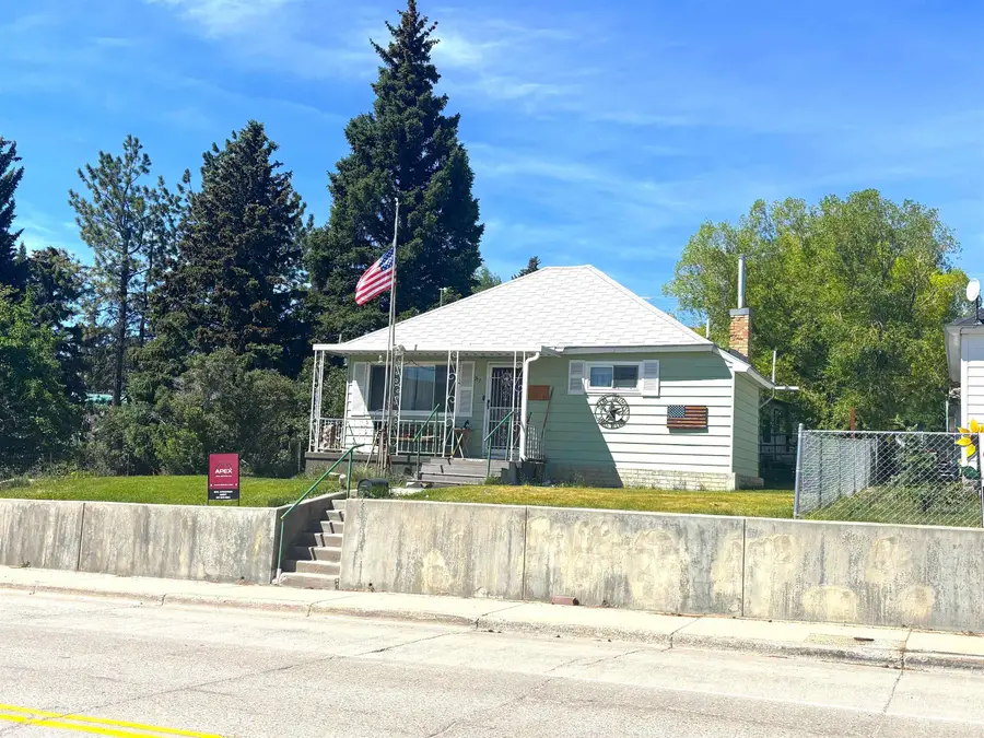 317 Pine Avenue, Kemmerer, WY 83101 - #3