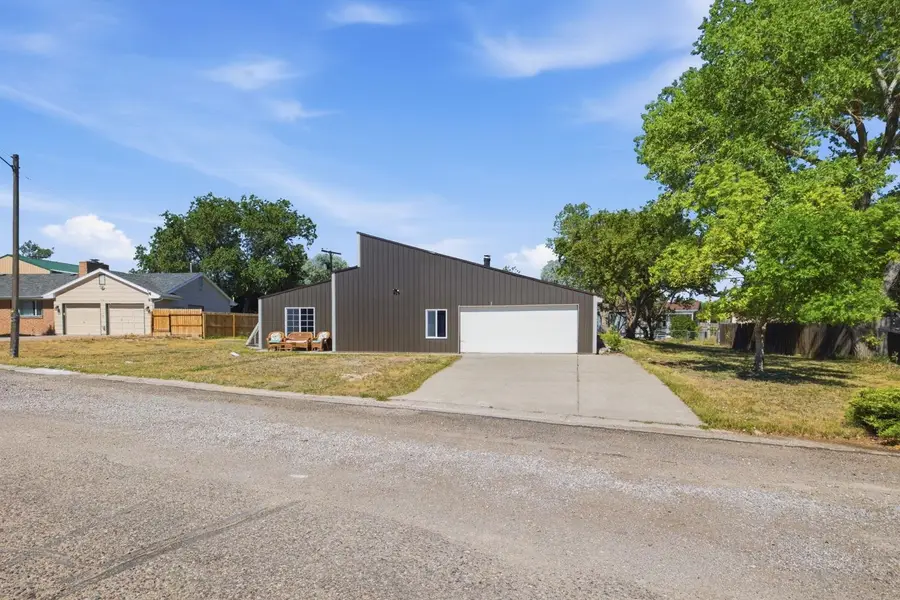 526 N Warren Avenue, Glendo, WY 82213 - #2