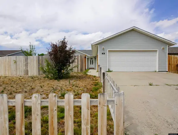 118 Bow Street, Douglas, WY 82633