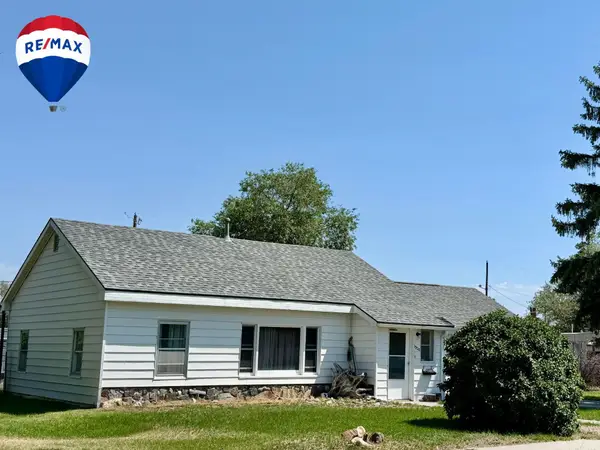 1320 E Fremont Dr, Riverton, WY 82501